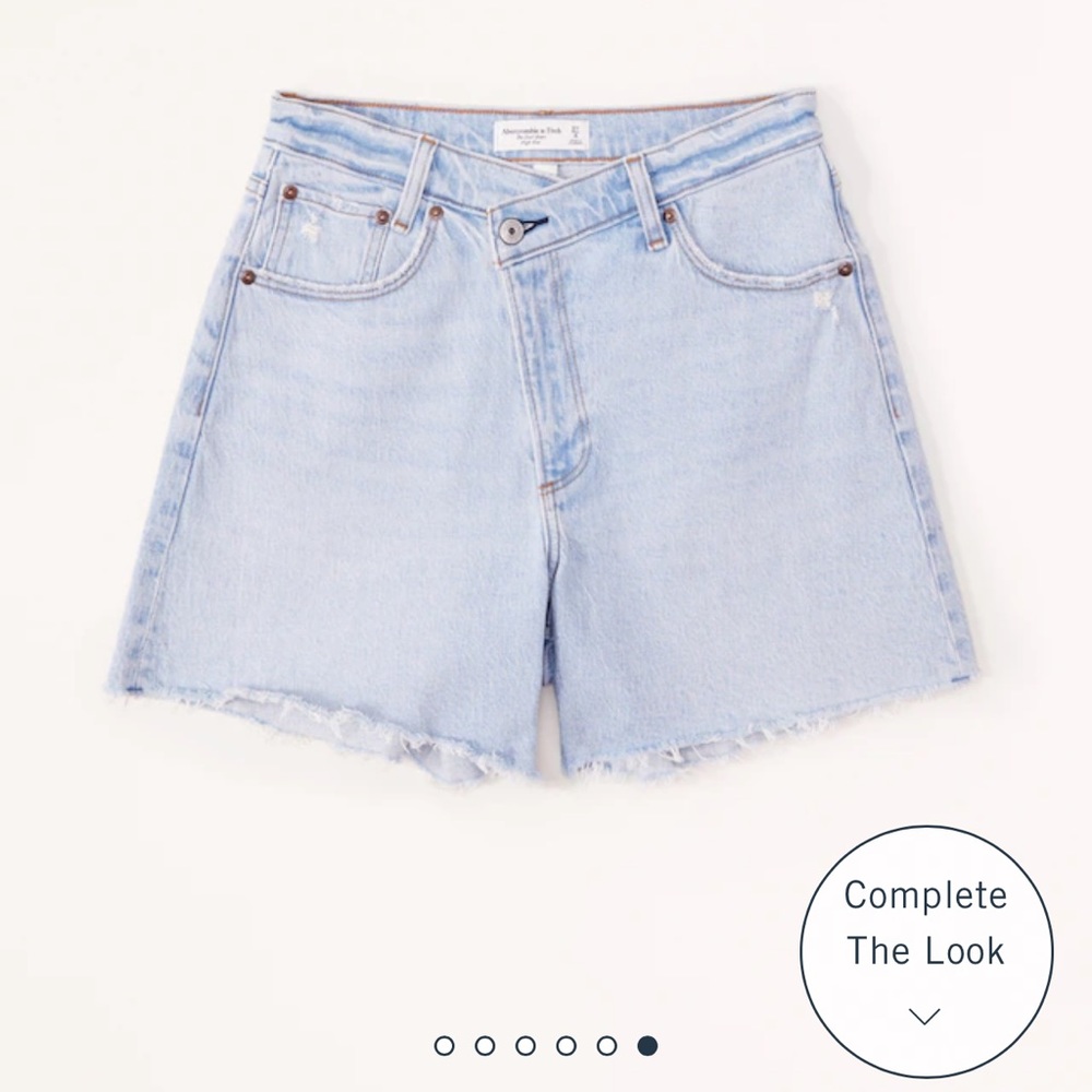 Abercrombie & Fitch Curve Love High Rise Dad Shorts